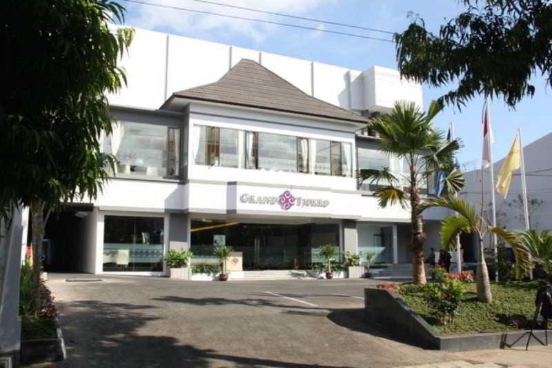 Tjokro Hotel Klaten Экстерьер фото